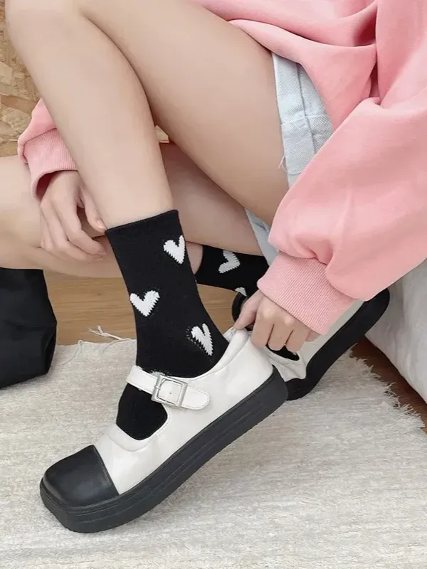 27 Heart Socks