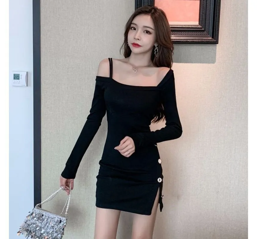 Long-Sleeve Cold Shoulder Button Accent Plain Slit Mini Bodycon Dress aa35