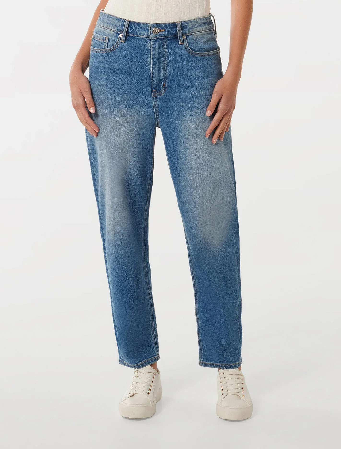 Ricky Barrel Leg Jeans