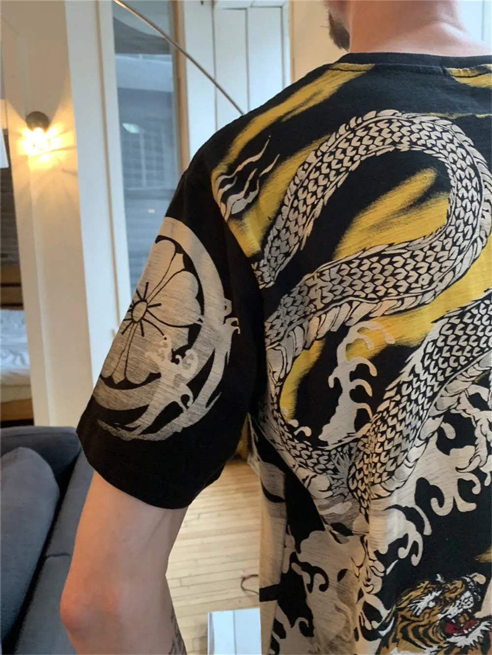 Tiger & Dragon embroidery T-Shirt (Black)