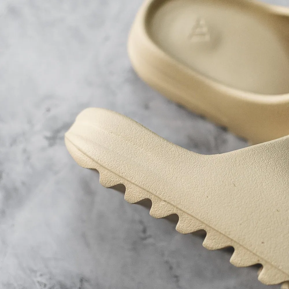 Yeezy Slide Bone